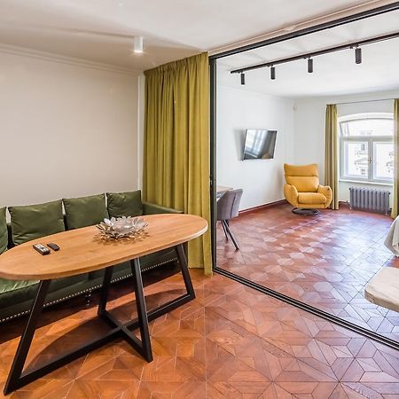 Romari Апартименти Площа Ринок Apartment Lviv Bagian luar foto