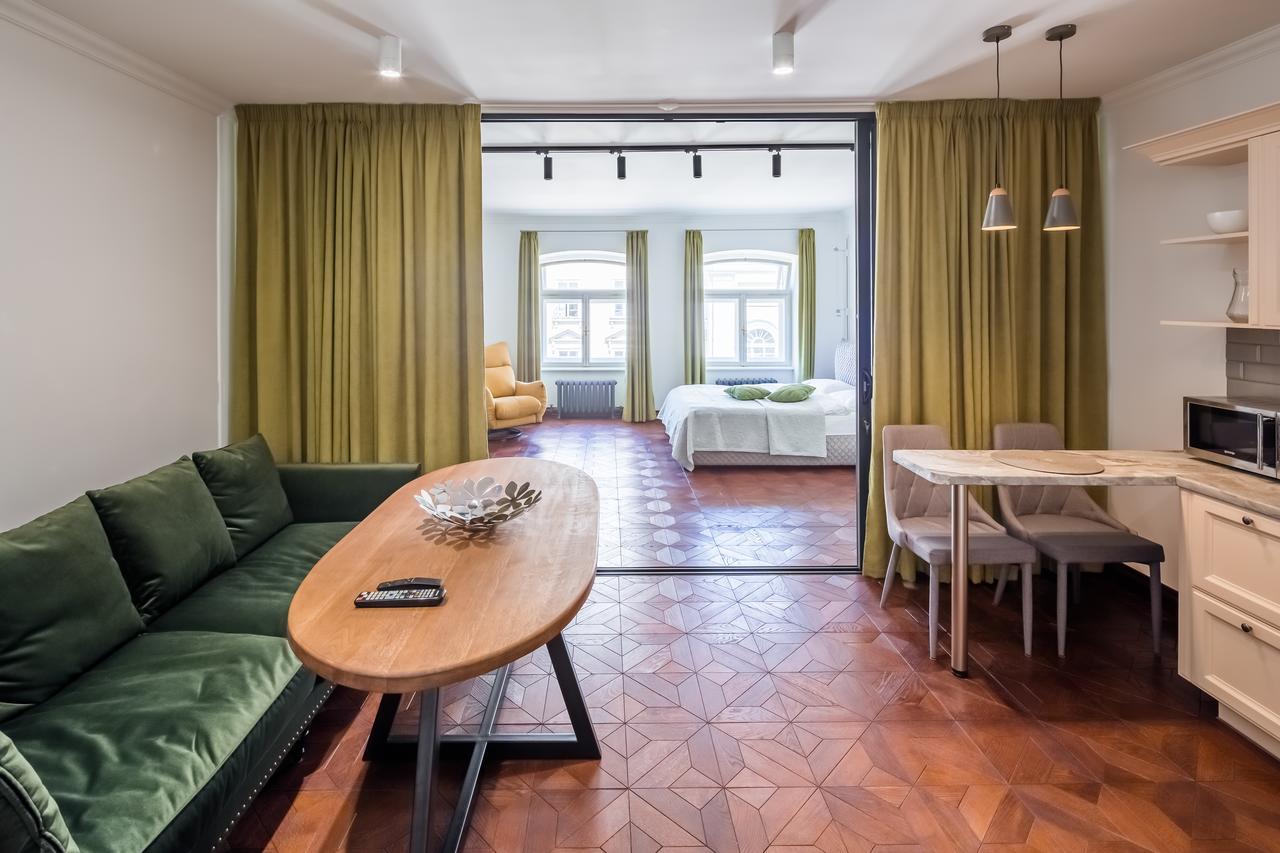Romari Апартименти Площа Ринок Apartment Lviv Bagian luar foto