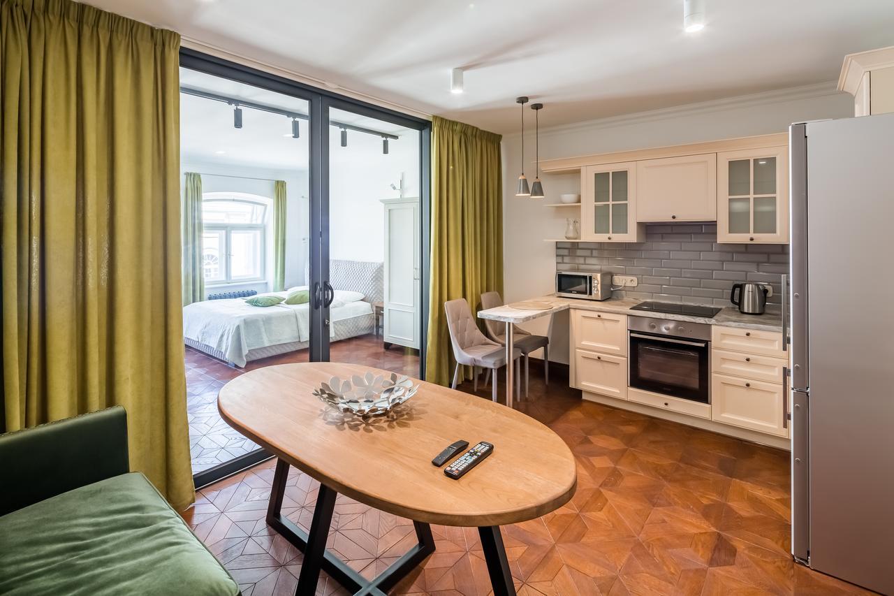 Romari Апартименти Площа Ринок Apartment Lviv Bagian luar foto